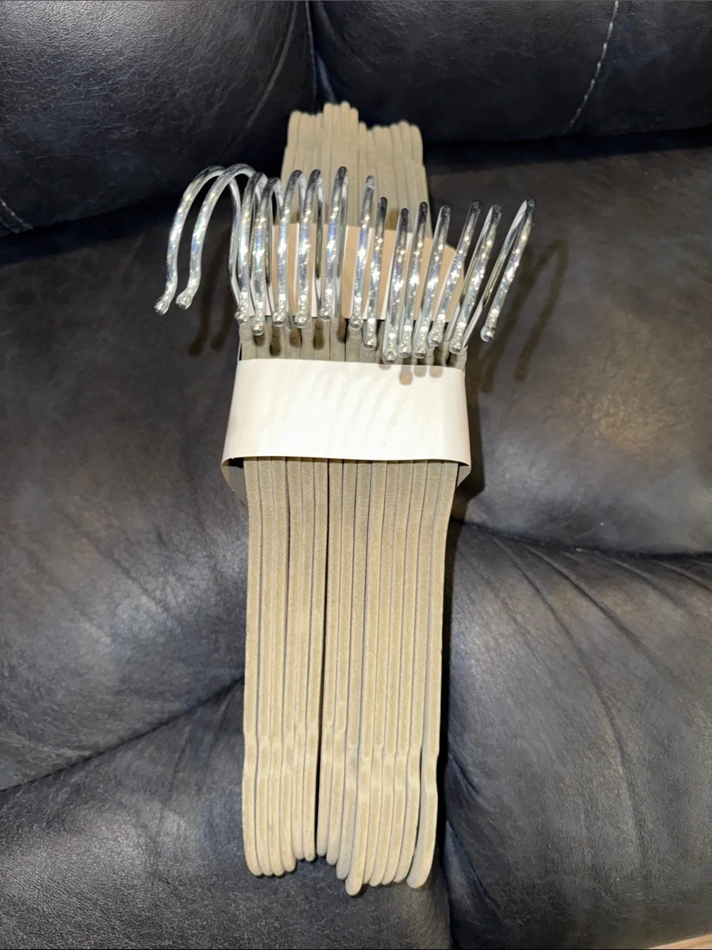 Amazon Non-Slip Velvet Hangers - Taupe